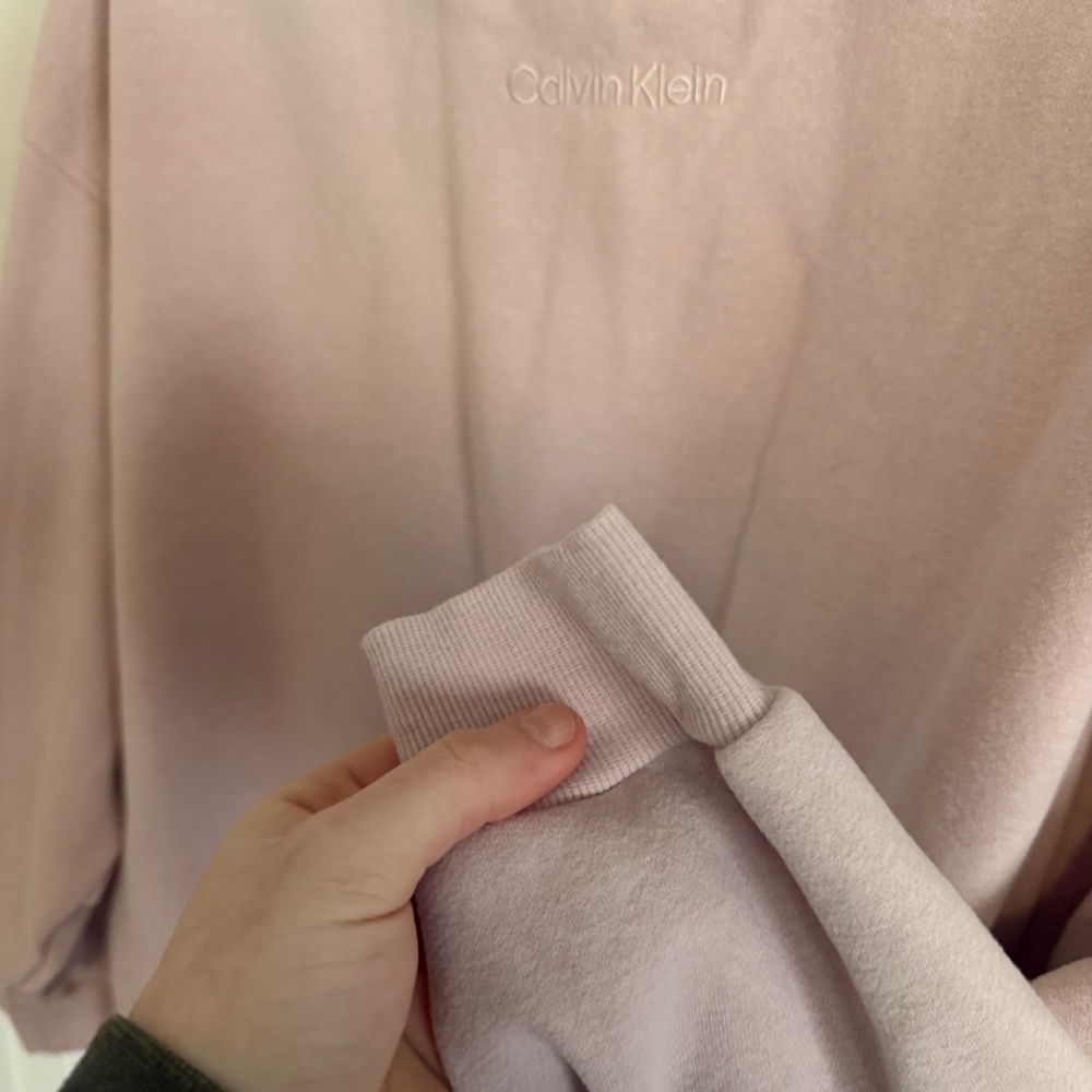 Calvin Klein Performance Powder pink crew neck sweatshirt size Small ( 195) - Picture 3 of 5
